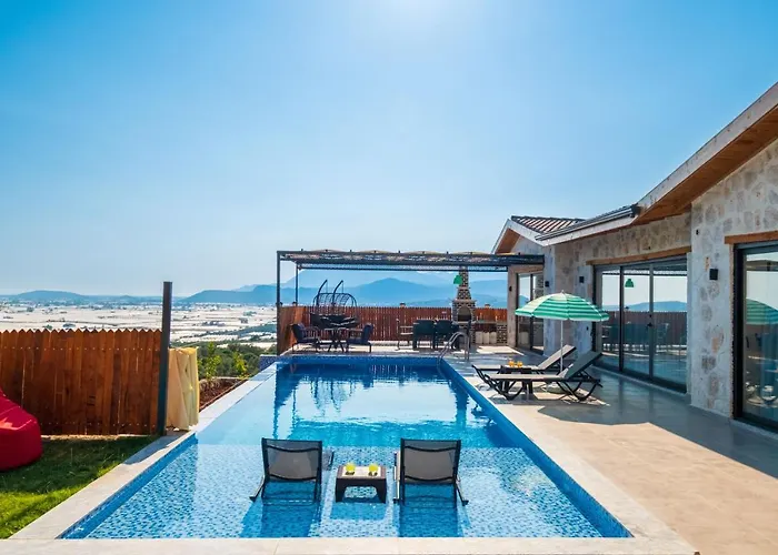 Sirin, Caykoey Villa Kas