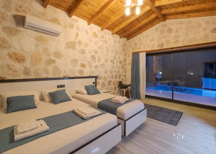 Sirin, Caykoey Villa