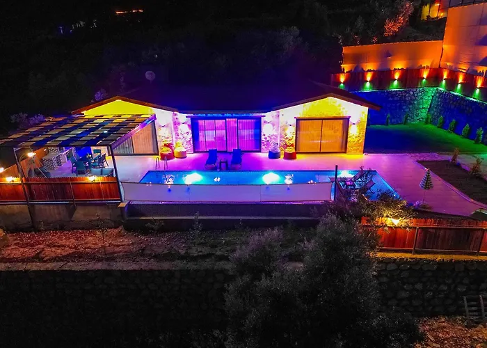 Sirin, Caykoey Villa