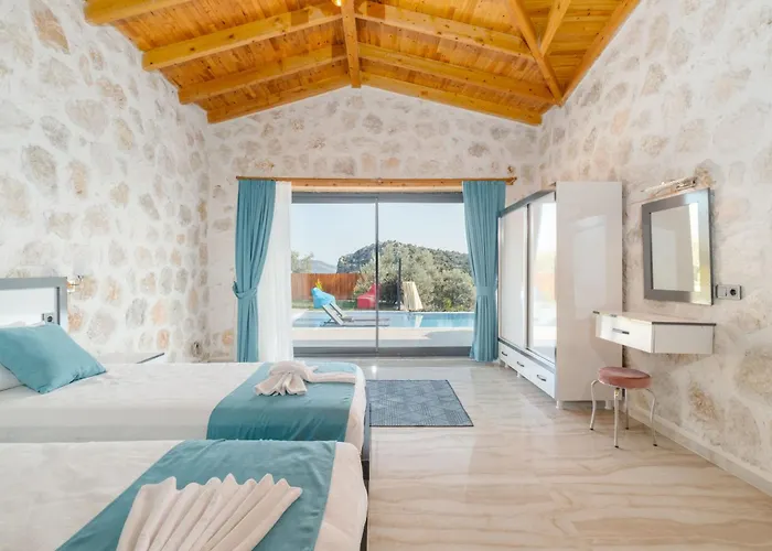 Sirin, Caykoey Villa